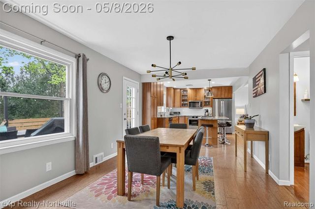 24168 Saint Mary Court, Farmington, MI 48336