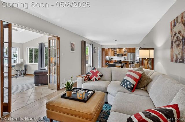 24168 Saint Mary Court, Farmington, MI 48336