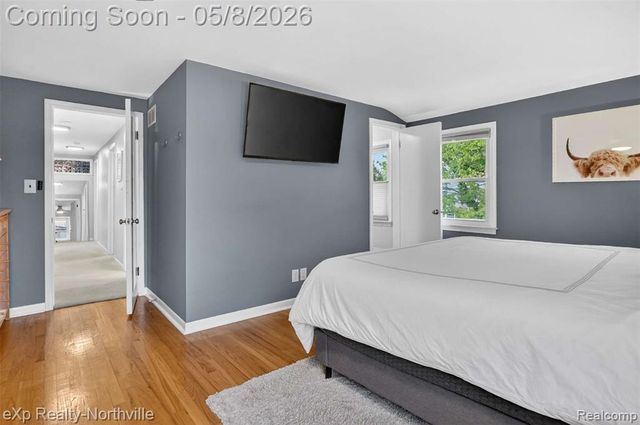 24168 Saint Mary Court, Farmington, MI 48336