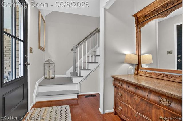 24168 Saint Mary Court, Farmington, MI 48336