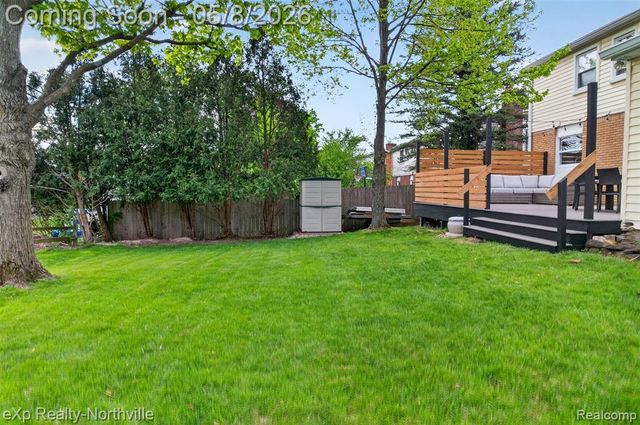 24168 Saint Mary Court, Farmington, MI 48336