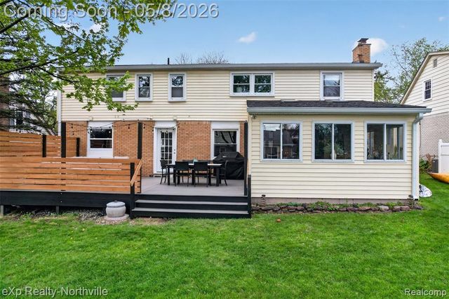 24168 Saint Mary Court, Farmington, MI 48336