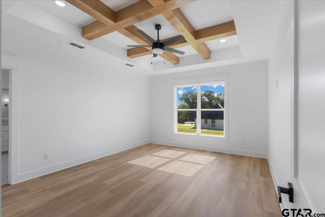 17265 Woodcrest Circle, Lindale, TX 75771