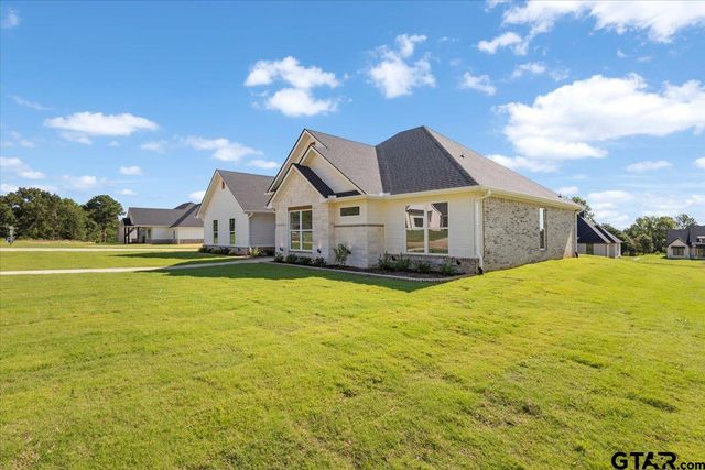 17265 Woodcrest Circle, Lindale, TX 75771