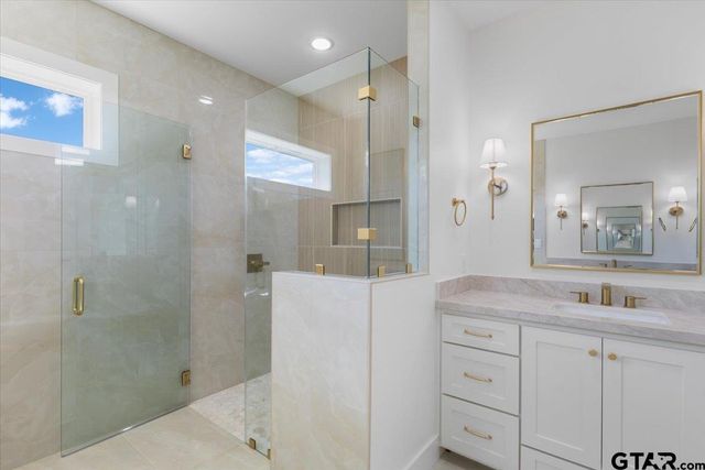 17265 Woodcrest Circle, Lindale, TX 75771