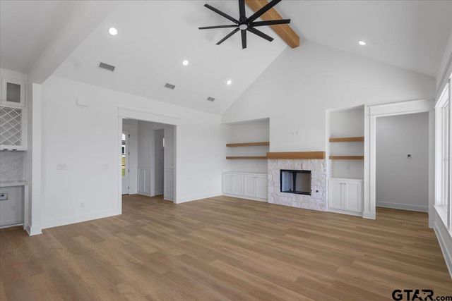 17265 Woodcrest Circle, Lindale, TX 75771