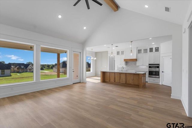 17265 Woodcrest Circle, Lindale, TX 75771