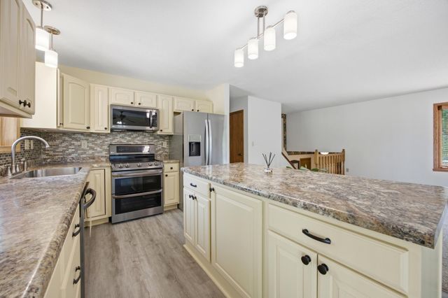 2622 29th Avenue S, Moorhead, MN 56560
