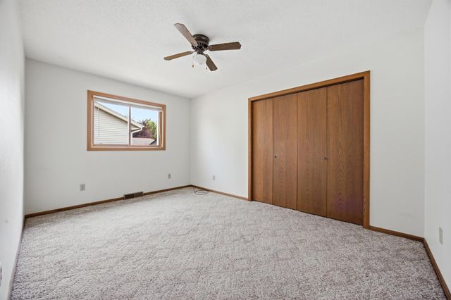 2622 29th Avenue S, Moorhead, MN 56560
