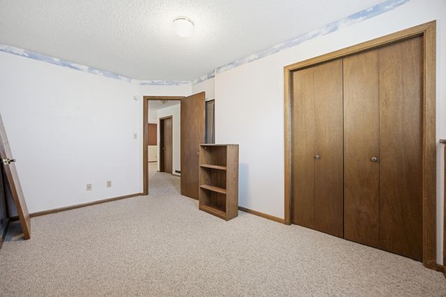2622 29th Avenue S, Moorhead, MN 56560