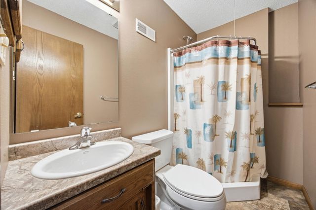 2622 29th Avenue S, Moorhead, MN 56560