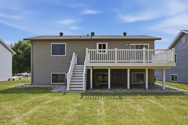 2622 29th Avenue S, Moorhead, MN 56560