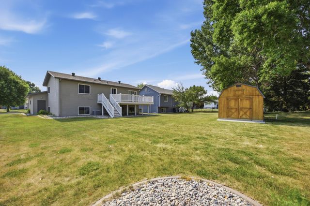 2622 29th Avenue S, Moorhead, MN 56560