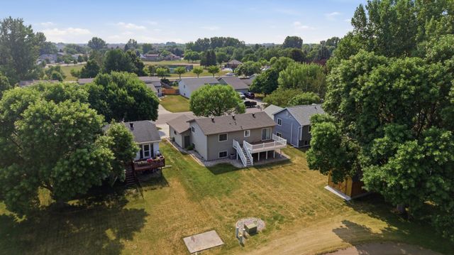 2622 29th Avenue S, Moorhead, MN 56560