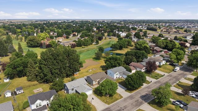 2622 29th Avenue S, Moorhead, MN 56560