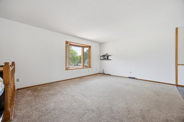 2622 29th Avenue S, Moorhead, MN 56560
