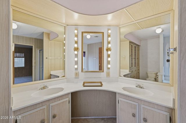 9101 E SUN LAKES Boulevard S, Sun Lakes, AZ 85248