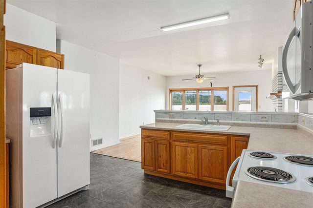 11010 Gourdneck Lake Drive, Portage, MI 49002