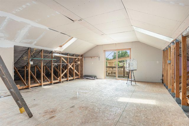 11010 Gourdneck Lake Drive, Portage, MI 49002