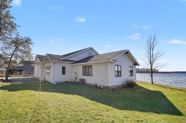 11010 Gourdneck Lake Drive, Portage, MI 49002