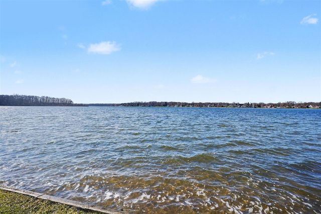 11010 Gourdneck Lake Drive, Portage, MI 49002