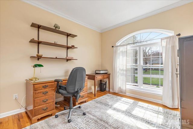 2 Nicole Drive, Franklin, NJ 08873