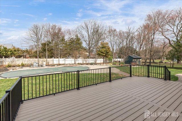 2 Nicole Drive, Franklin, NJ 08873