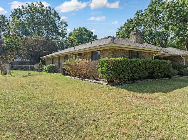 200 Garland Drive, Hillsboro, TX 76645