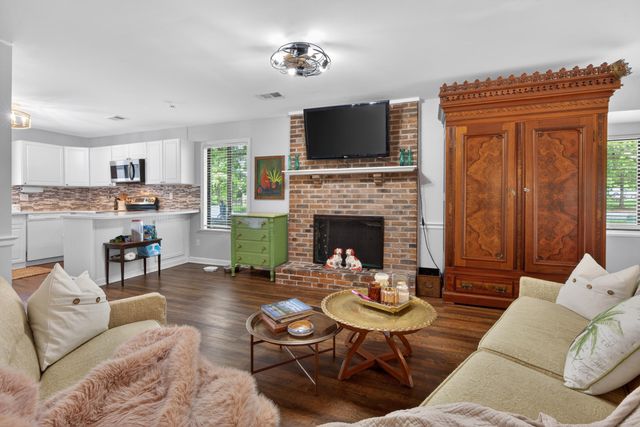 500 Laketower Drive 33, Lexington, KY 40502