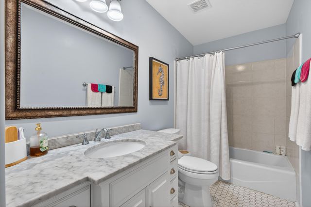 500 Laketower Drive 33, Lexington, KY 40502
