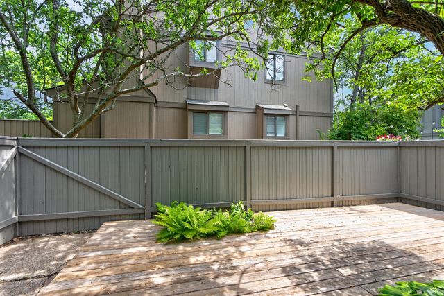 500 Laketower Drive 33, Lexington, KY 40502