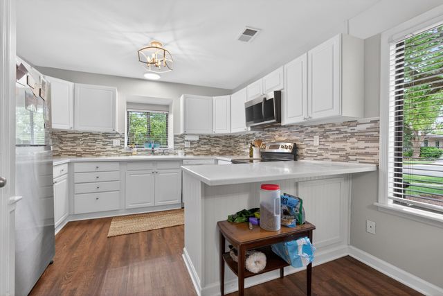 500 Laketower Drive 33, Lexington, KY 40502