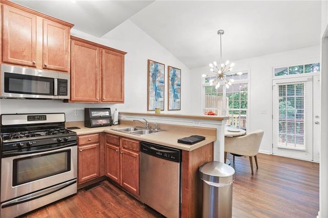 6316 Colonial View, Fairburn, GA 30213