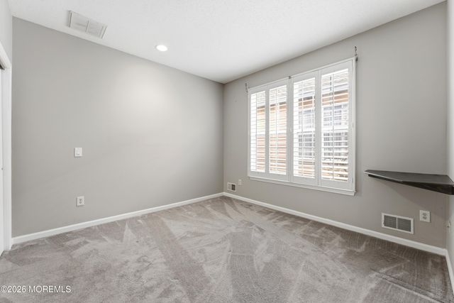 9 Robin Lane, Barnegat, NJ 08005