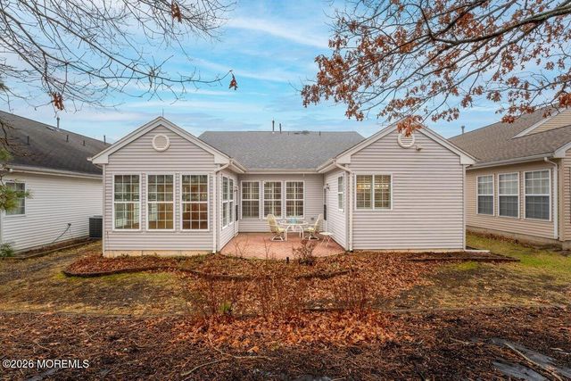 9 Robin Lane, Barnegat, NJ 08005