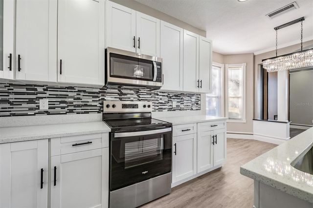 11511 MISTY ISLE LANE, Riverview, FL 33579