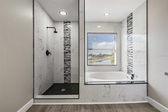 11511 MISTY ISLE LANE, Riverview, FL 33579