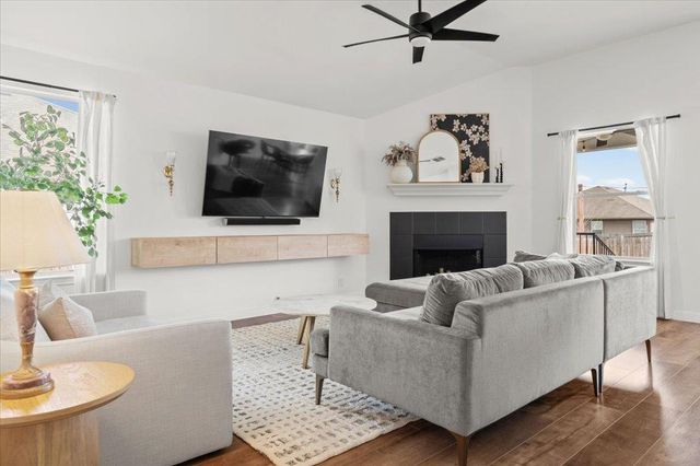 135 Langely, Kyle, TX 78640