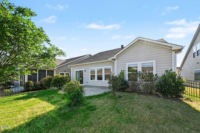 105 Blue Hydrangea Lane, Holly Springs, NC 27540