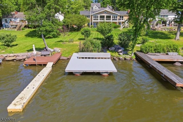193 Long Pond Rd, West Milford Twp., NJ 07421