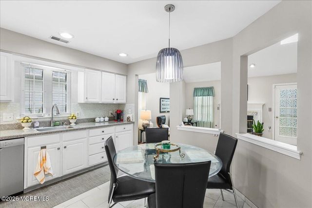 5 N Avon Drive, Jackson, NJ 08527