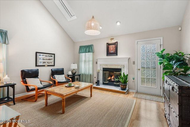 5 N Avon Drive, Jackson, NJ 08527
