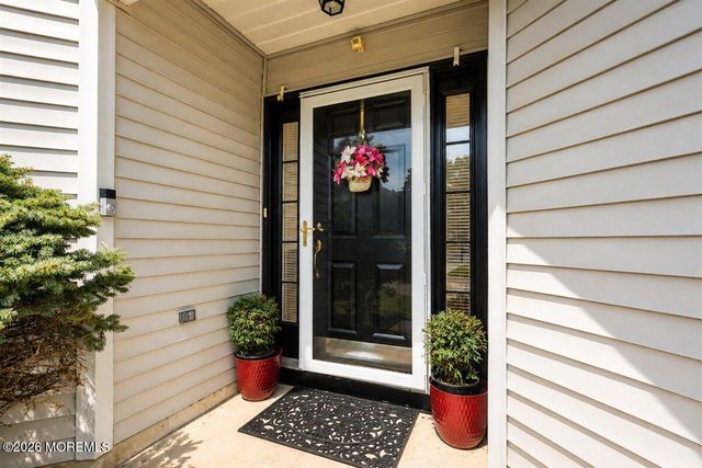 5 N Avon Drive, Jackson, NJ 08527