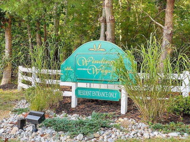 5 N Avon Drive, Jackson, NJ 08527