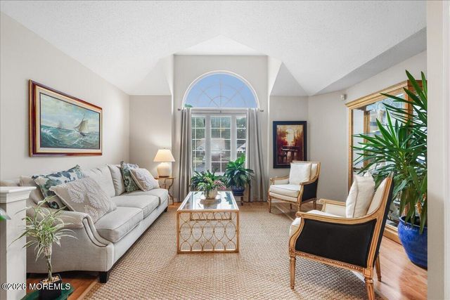 5 N Avon Drive, Jackson, NJ 08527