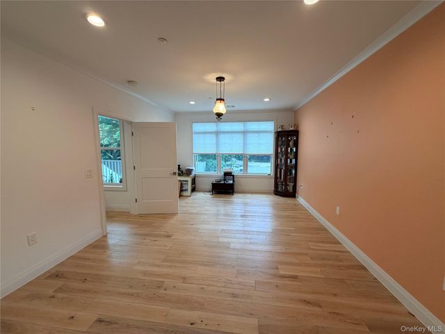 17205 Aspenwood Drive, Plainview, NY 11803