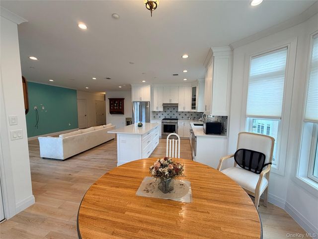 17205 Aspenwood Drive, Plainview, NY 11803