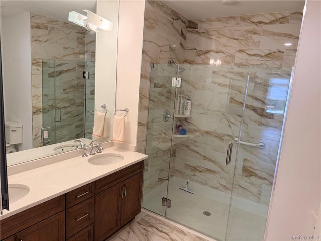 17205 Aspenwood Drive, Plainview, NY 11803
