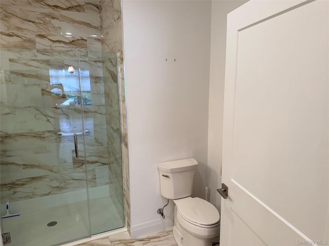 17205 Aspenwood Drive, Plainview, NY 11803
