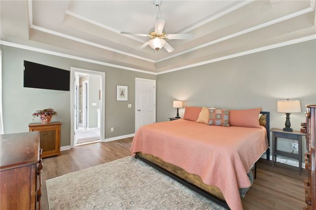 104 NW O Street, Bentonville, AR 72712